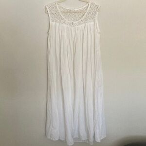 QUEEN ANNE'S LACE Eileen West unconventional  Lace Cotton Nightgown Mumu